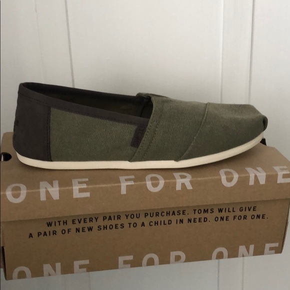 Brand New - Mens Toms - 8.5 main image 2